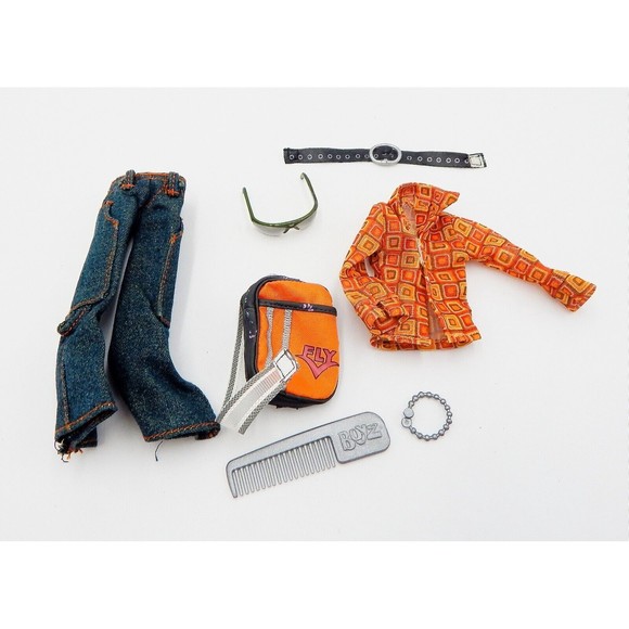 Bratz Boyz Dylan The Fox 2002 MGA Entertain Lot Clothing Accessories Replacement - Picture 2 of 8